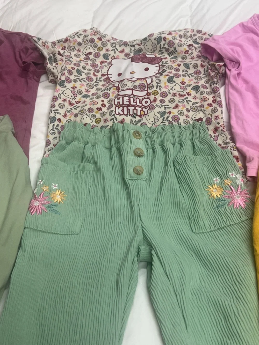 Girl's size 6 clothing bundle - Picture 7 of 7